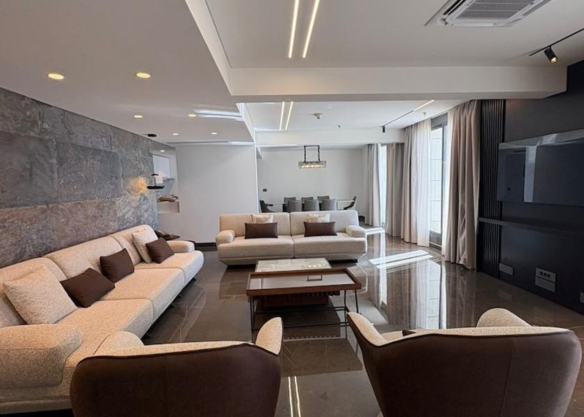 Mount Lebanon Ghobeiry Room