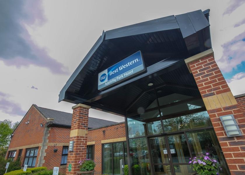 England Swadlincote Front of property