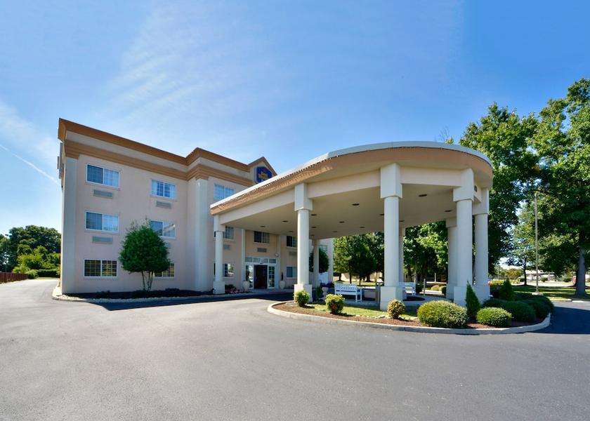 Virginia Newport News Exterior Detail
