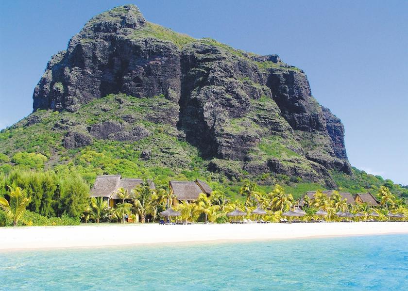 Rivière Noire Le Morne Beach