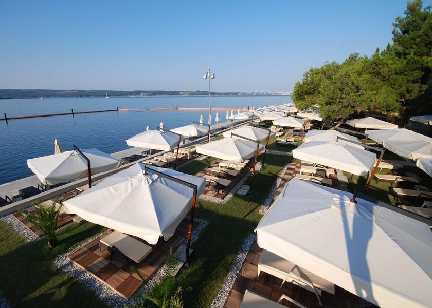  Portoroz Property Grounds