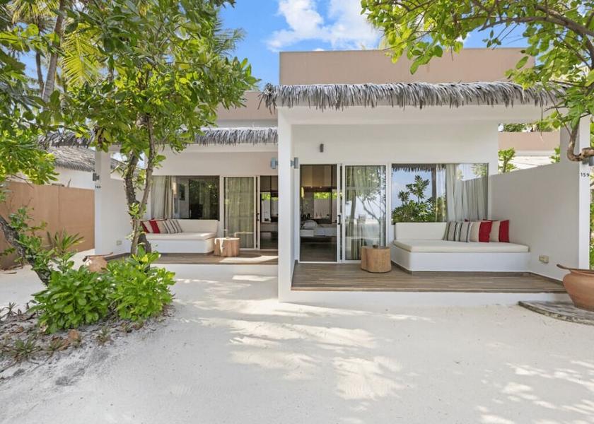 Faadhippolhu Atoll Ookolhufinolhu Exterior Detail