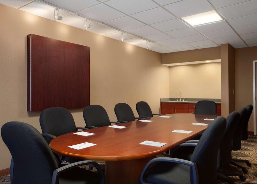 New York Geneva Meeting Room