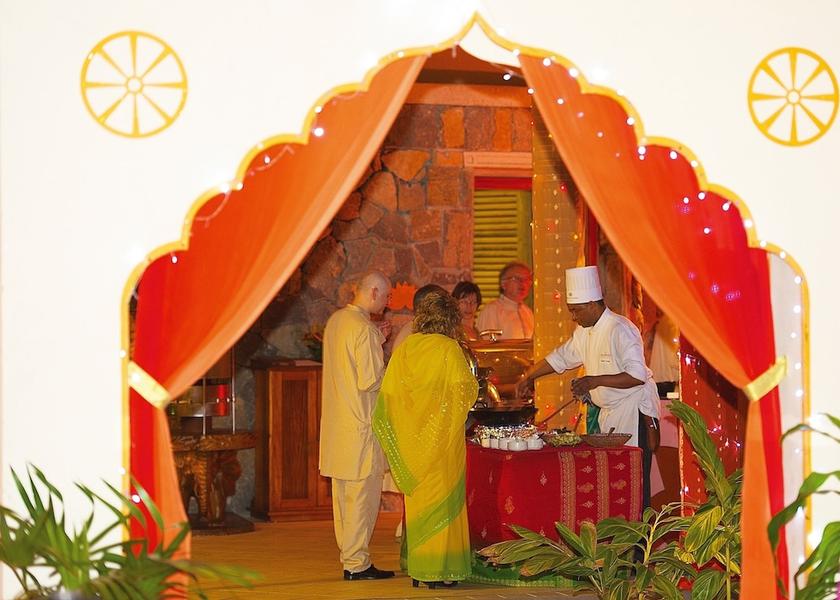 MU Blue Bay Indoor Wedding