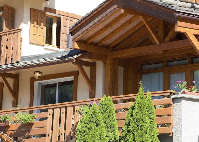 Auvergne-Rhone-Alpes La Clusaz Exterior Detail