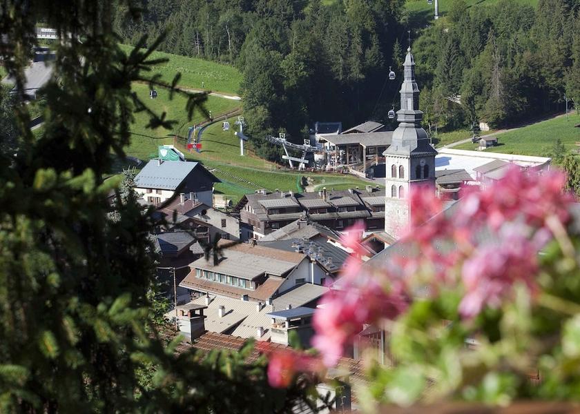 Auvergne-Rhone-Alpes La Clusaz Mountain View