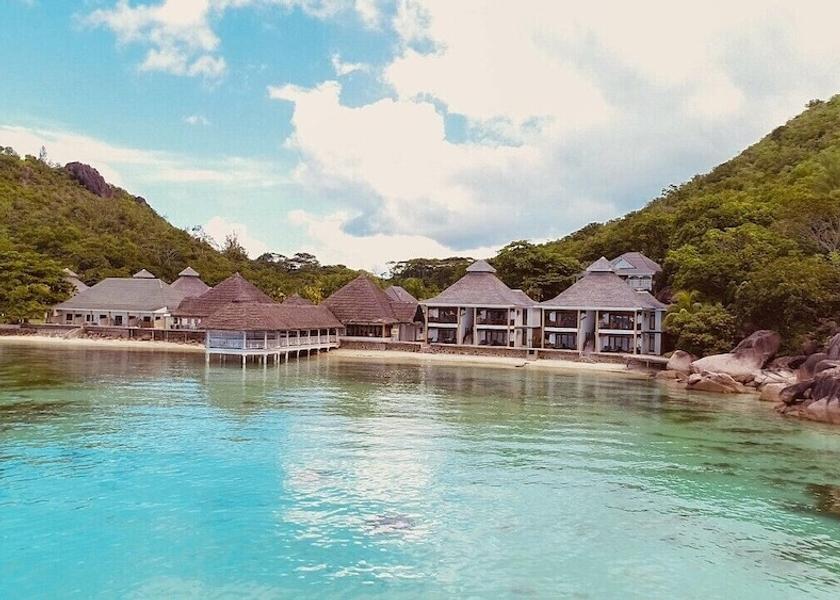 Baie Sainte Anne Praslin Island Facade