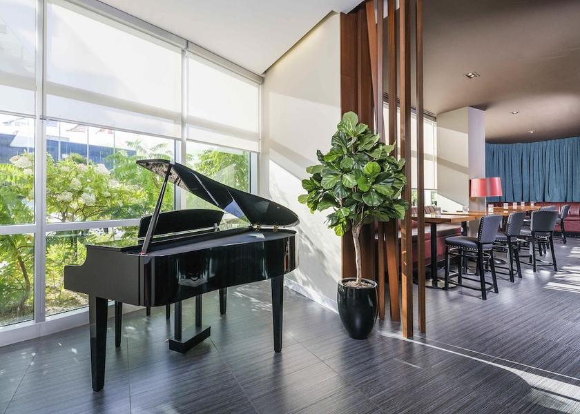 Quebec Montreal Exterior