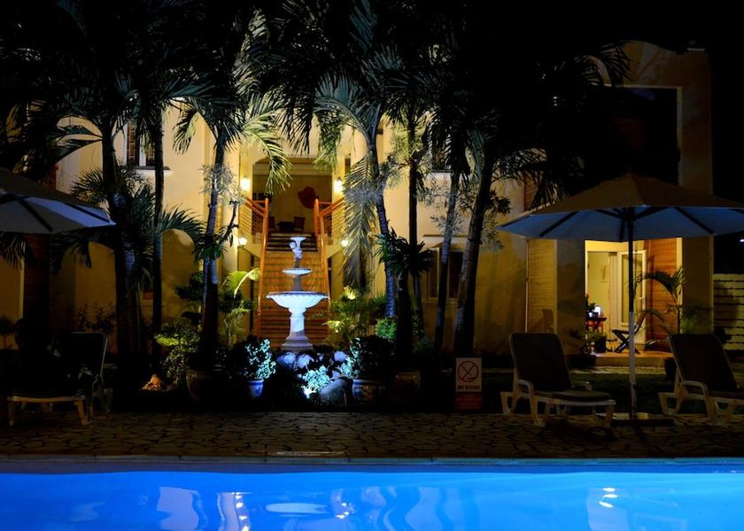 MU Grand Bay Exterior Detail