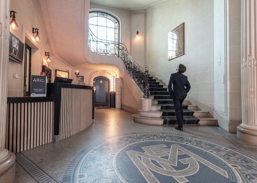 Pays de la Loire Le Mans Interior Entrance