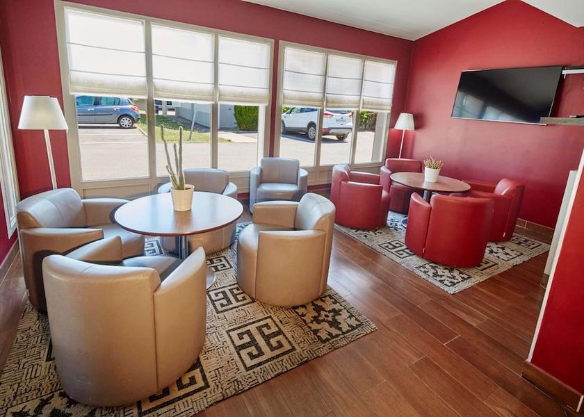 Ile-de-France Corbeil-Essonnes Lobby