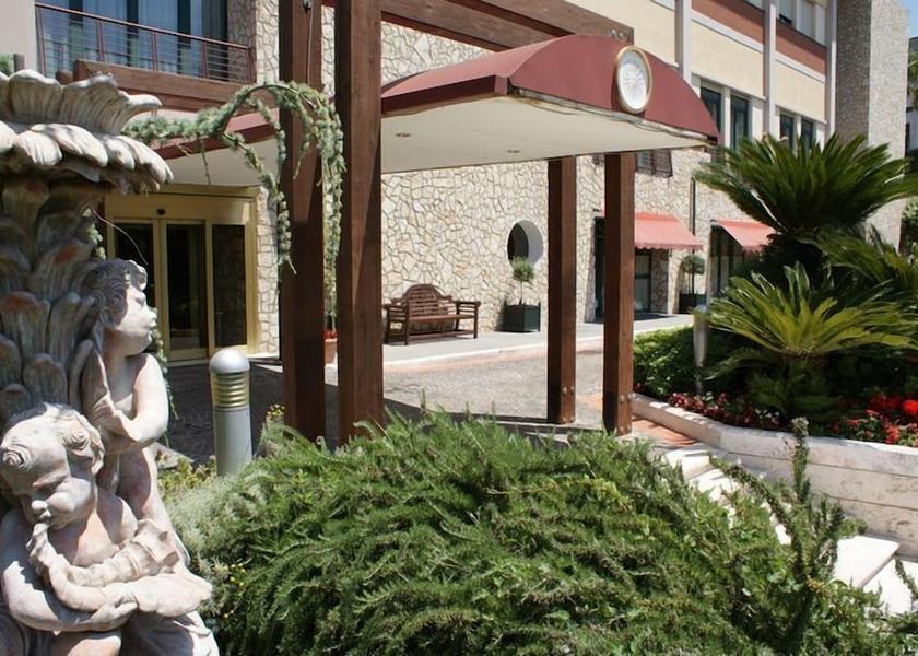 Campania Solofra Exterior Detail