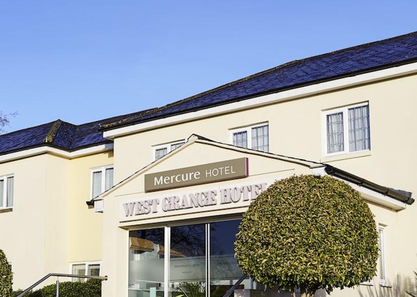 England Thatcham Facade