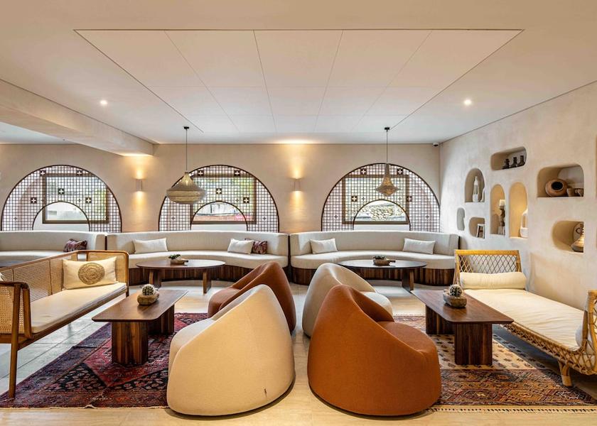 Southern Tamar Lounge