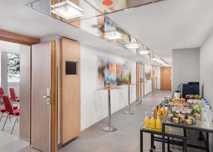  Budapest meeting room / ballrooms