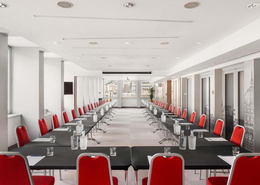  Budapest meeting room / ballrooms