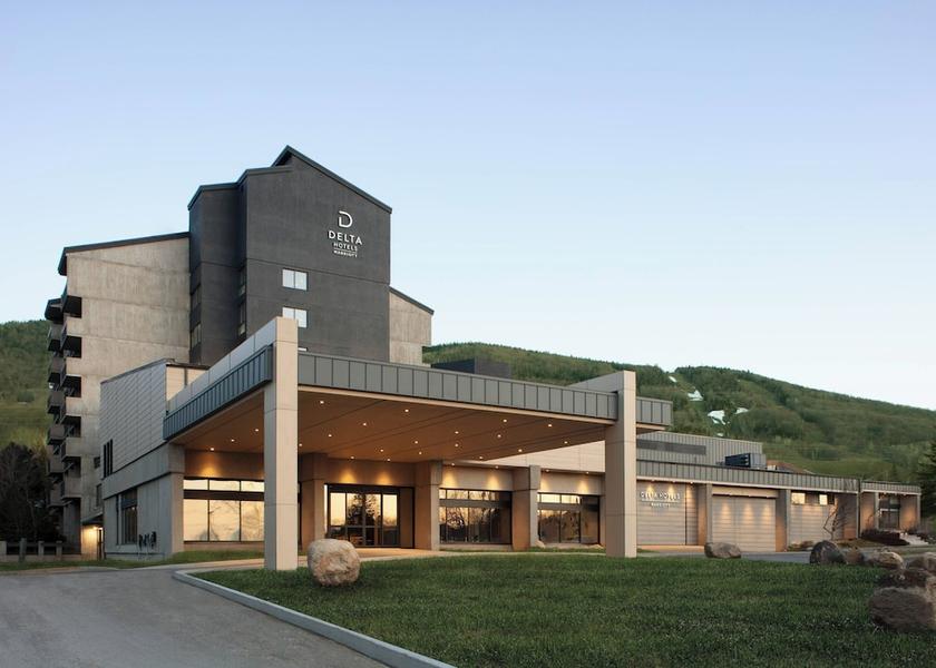 Quebec Beaupre Exterior