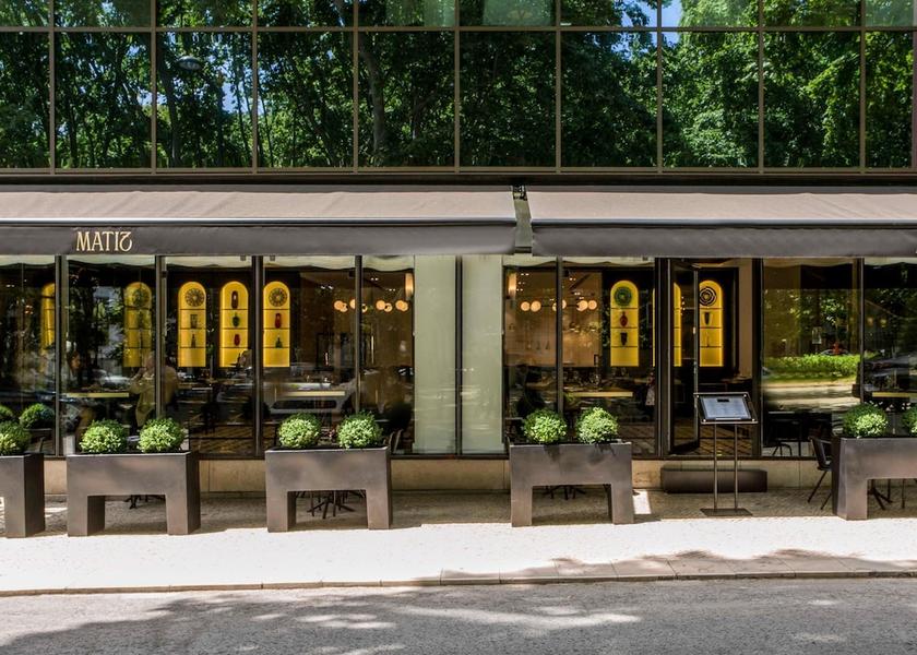  Lisbon Restaurant