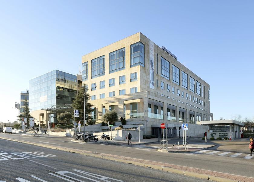 Community of Madrid Alcobendas Front of property