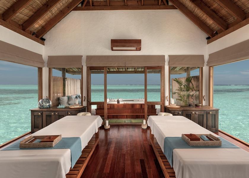 Kaafu Atoll Lankanfushi Island Spa treatment