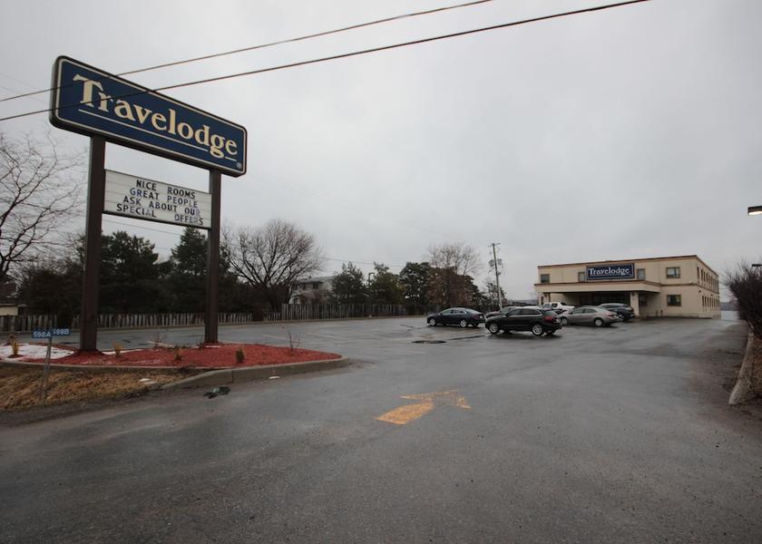 Ontario Trenton Facade