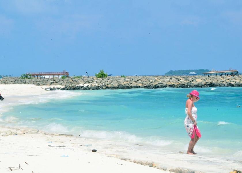Kaafu Atoll Maafushi Beach