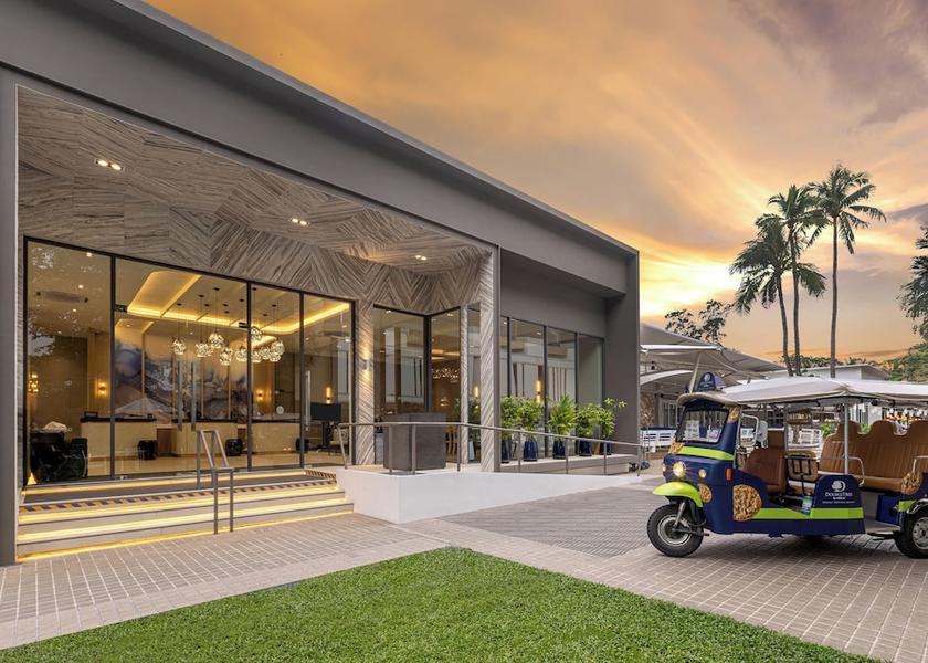 Phuket Patong Exterior Detail