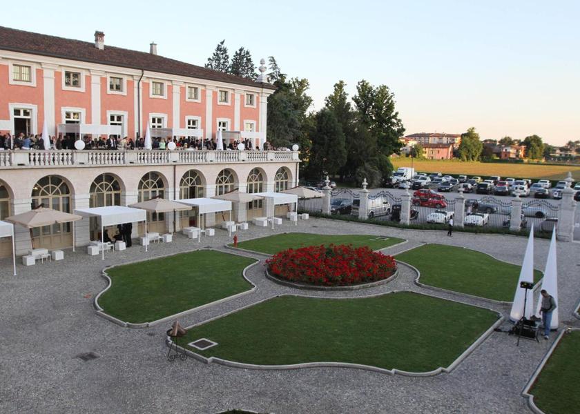 Lombardy Rezzato entrance