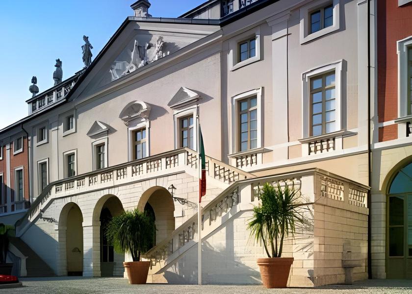 Lombardy Rezzato exterior view