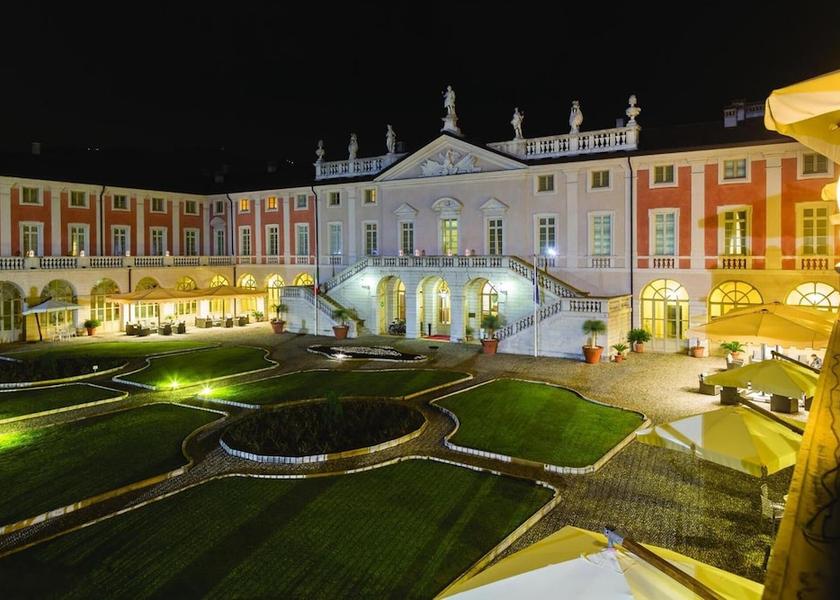 Lombardy Rezzato Exterior Detail