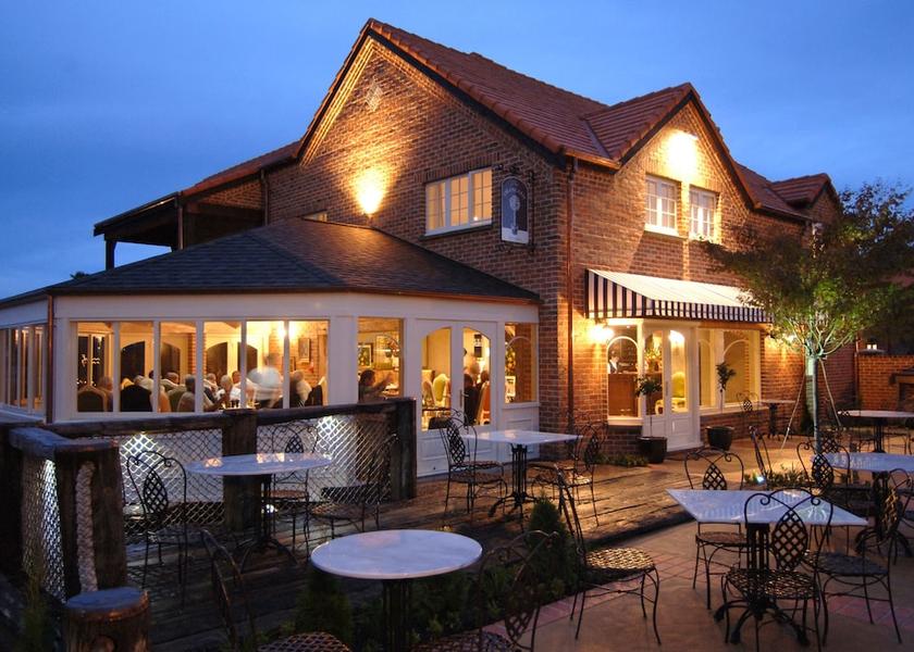 Nelson Region Monaco Restaurant