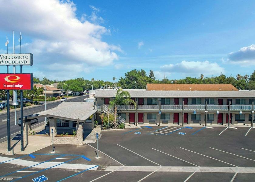 California Woodland Exterior Detail