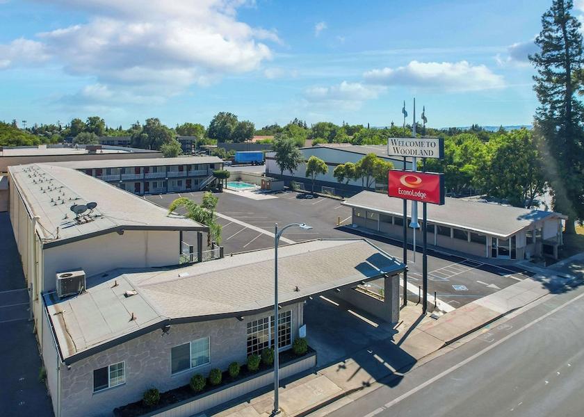 California Woodland Exterior Detail