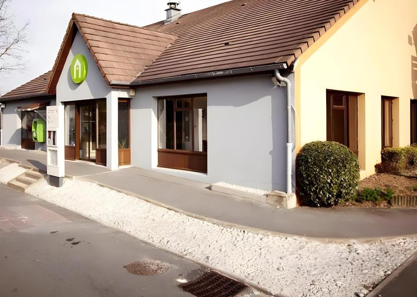 Ile-de-France Villejust exterior view