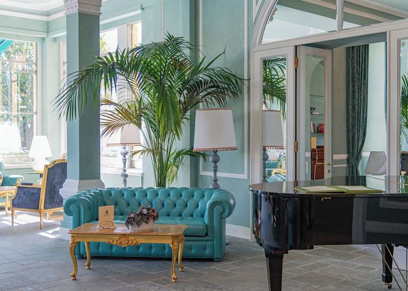 Lombardy Menaggio Lobby sitting area