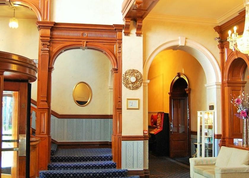 England Newquay Reception