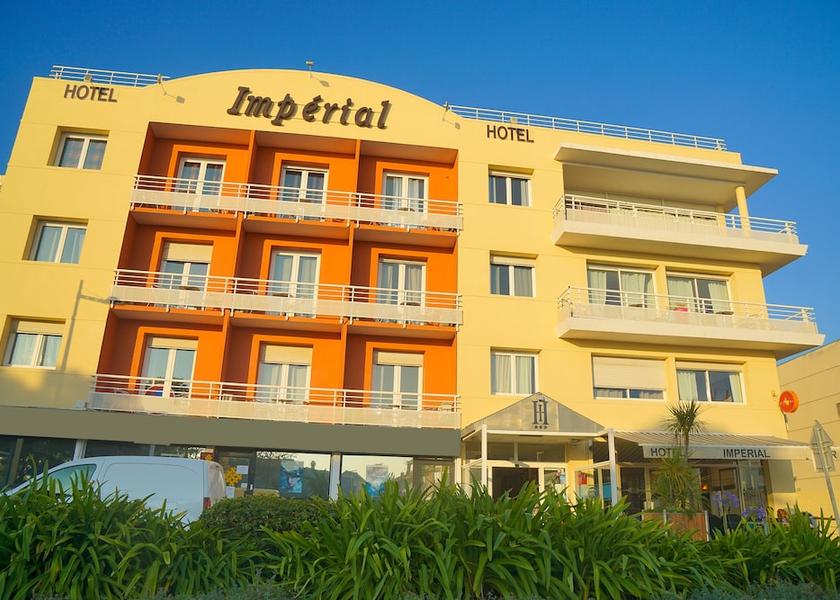 Occitanie Sète Front of property