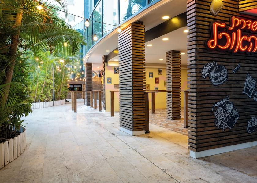  Neve Zohar Living Area