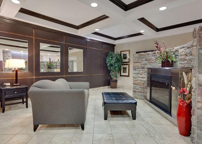 Alberta Stettler Lobby