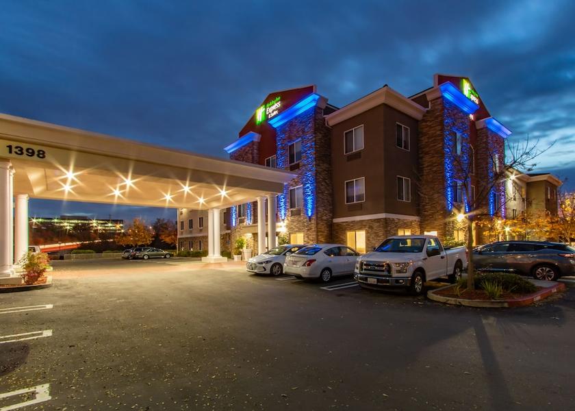 California Roseville Facade