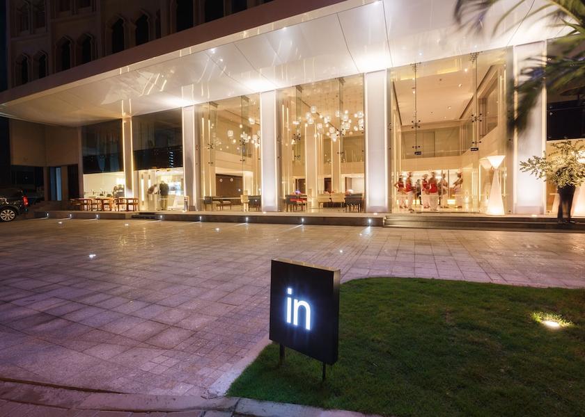 Colombo District Colombo Entrance