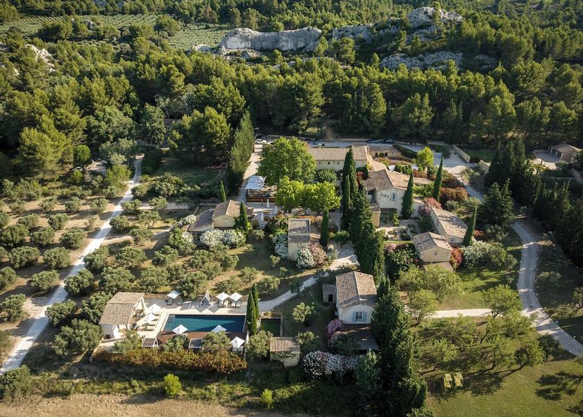 Provence - Alpes - Cote d'Azur Paradou Exterior Detail