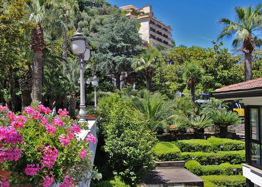 Campania Sant'Agnello Property grounds