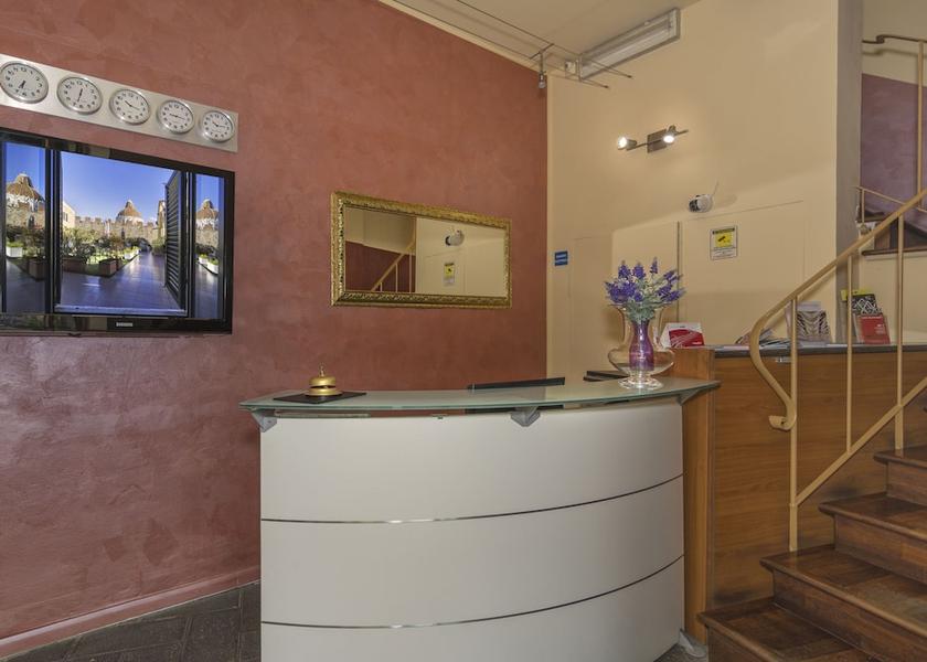 Tuscany Pisa Reception