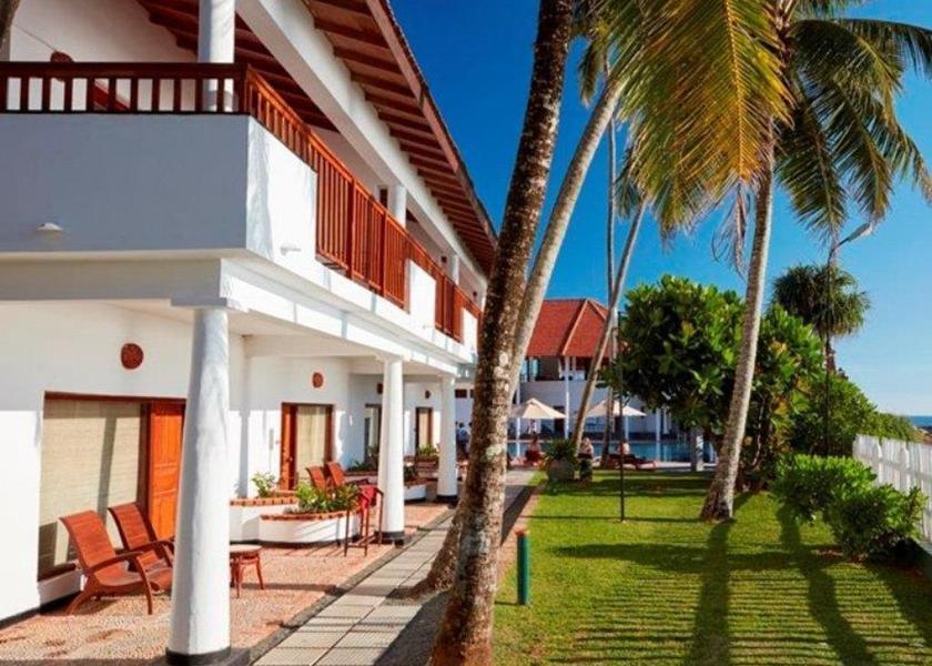 Southern Province Batigama Hotel Exterior