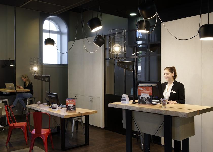 Nouvelle-Aquitaine Perigueux Reception