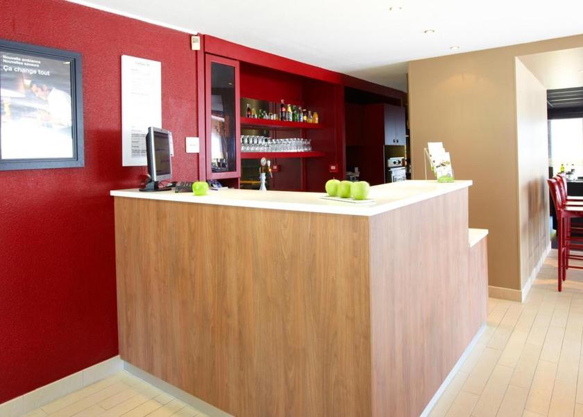 Provence - Alpes - Cote d'Azur Manosque lobby