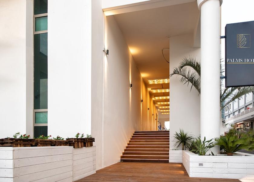  Eilat Interior Entrance