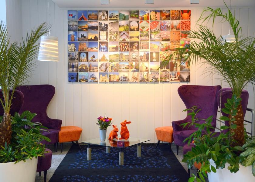 Auvergne-Rhône-Alpes Villeurbanne Lobby lounge