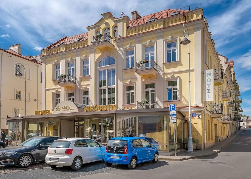  Vilnius Exterior Detail